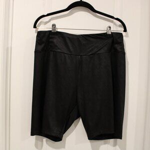 Ava & Viv | Women's Plus Size | Faux Leather Biker Shorts | Black | 1X